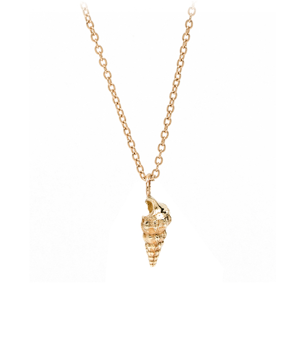 14k Yellow Gold Sea Shell Charm Necklace