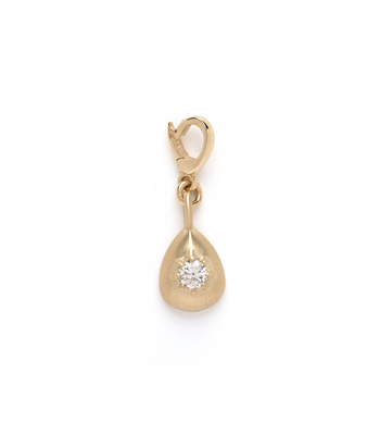 Small Gold Pear Shape Pendant with Diamond for 1 Carat Diamond Ring designed by Sofia Kaman handmade in Los Angeles