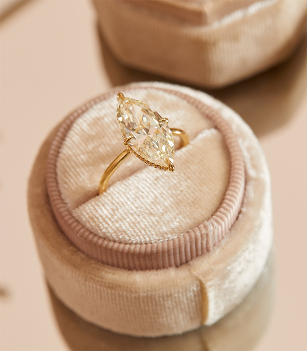 Marquise Diamond Engagment Ring