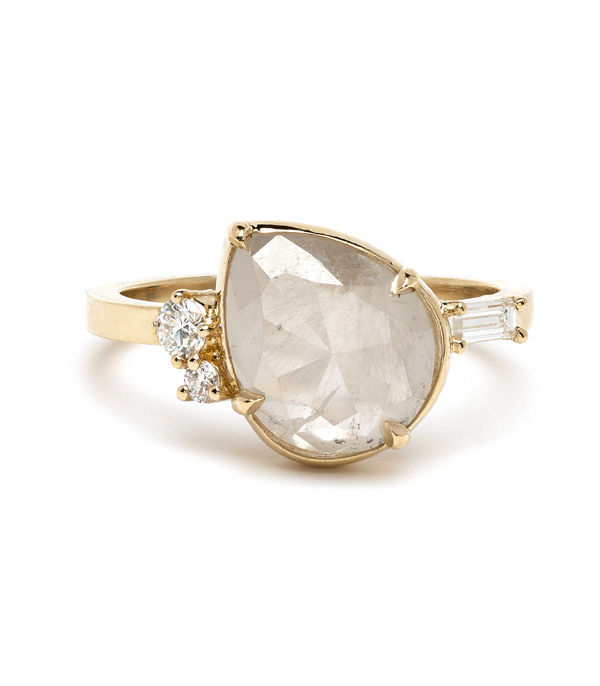 Pear Shape Diamond Engagment Ring