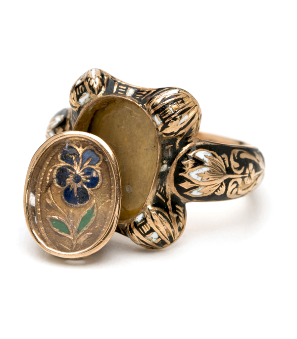 Vingtage Victorian Gold Enamal Portrait Ring